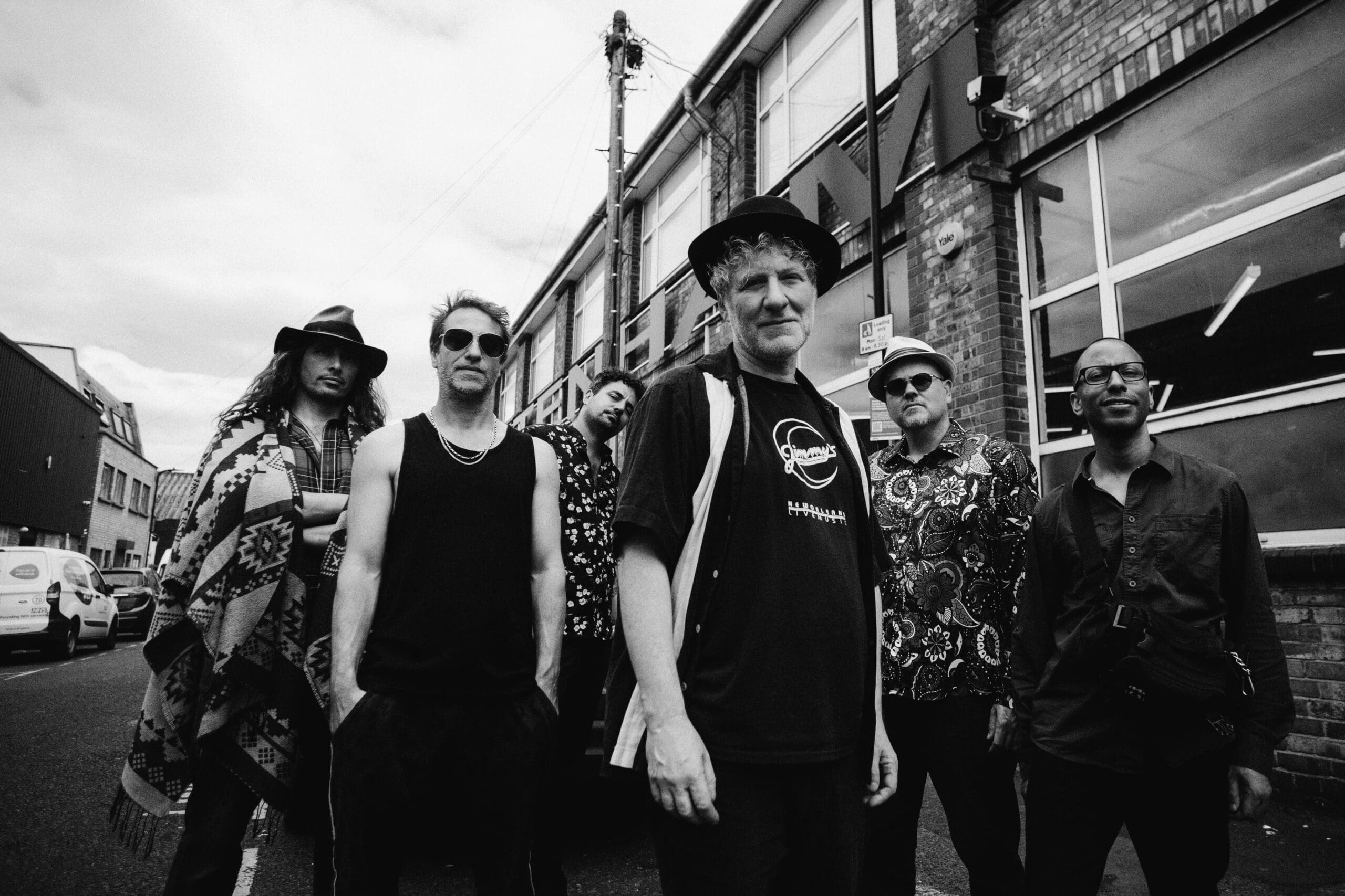 Dom Pipkin & The Ikos